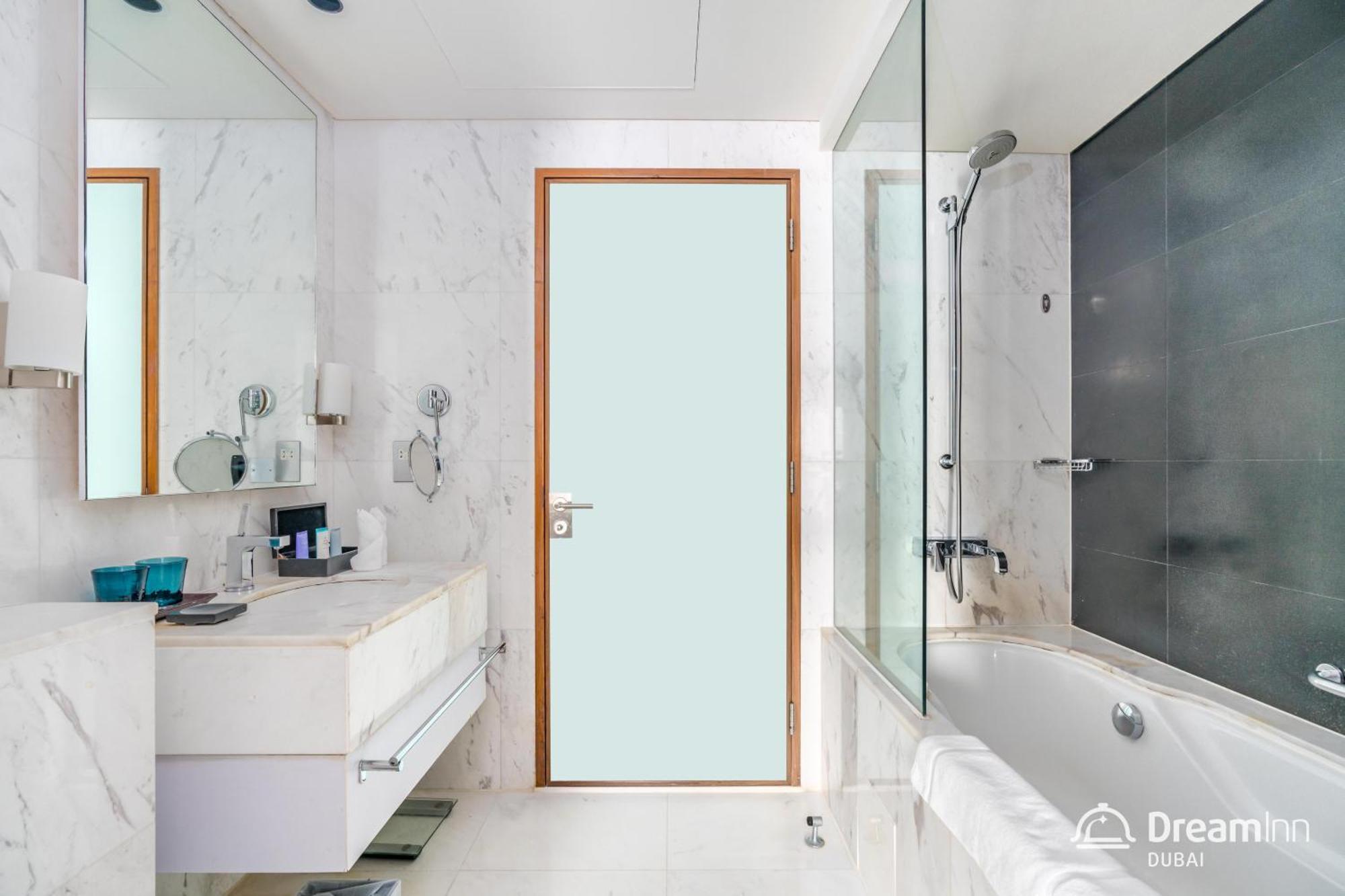 Dream Inn - Fashion Avenue Residences Formerly Address Dubai Mall 외부 사진